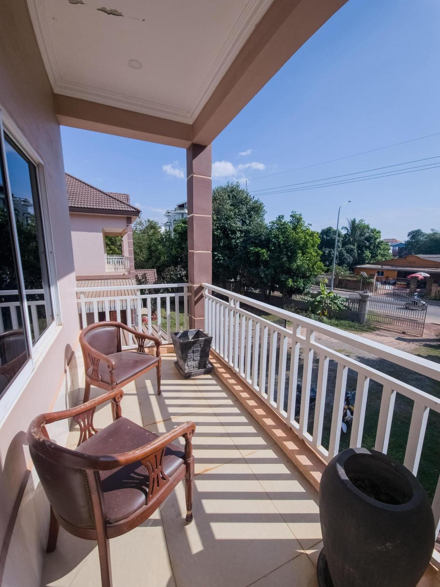 Ground Zero Martial Arts And Yoga Hotel Siem Reap Exterior photo